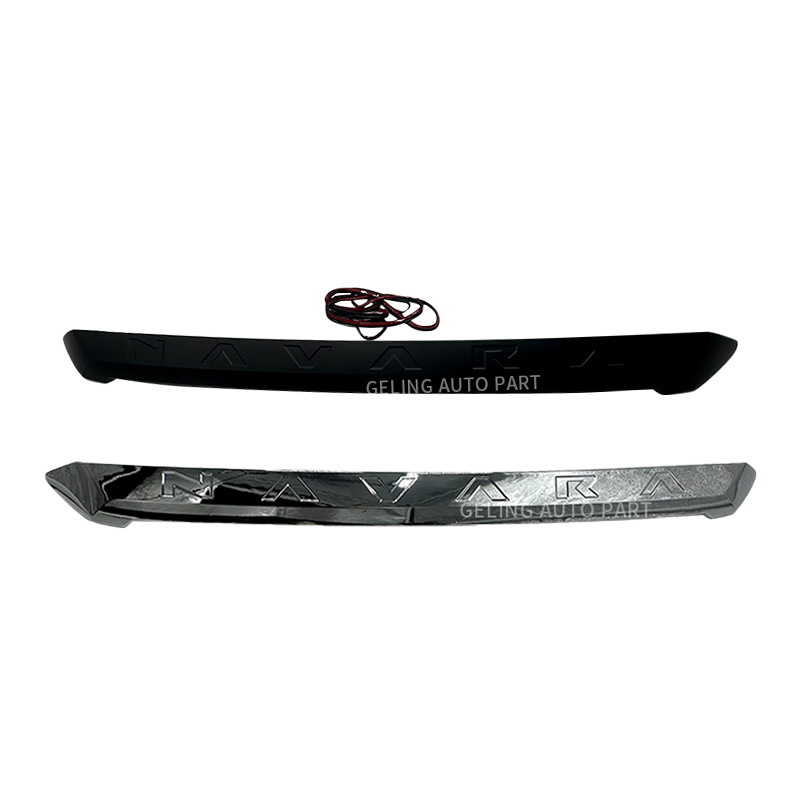 Auto Parts Black Hood Lip Stripe Shield Bonnet Froniter For Nissan Navara Np300 2021 Pickup 4WD